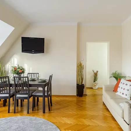 Appartamento Lumina Duplex In Old Town *