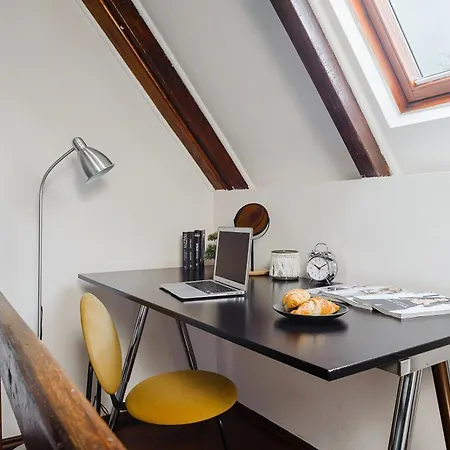 Lumina Duplex In Old Town Warsaw